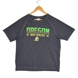 OREGON DUCKS ATHLETICS GRAPHIC FRONT TEE – MEN'S SIZE L – COLLEGIATE STREETWEAR